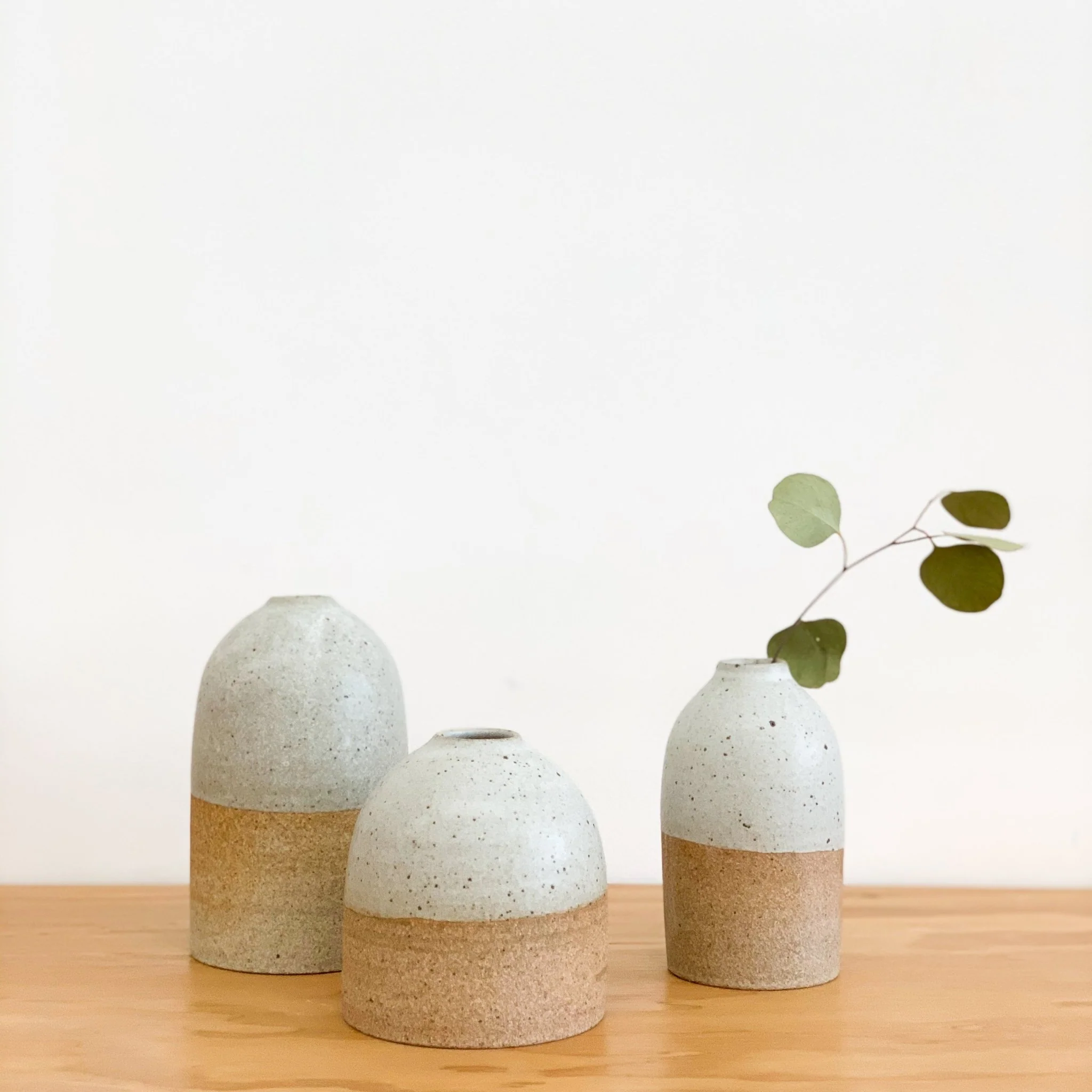 Tomoro Terra Bud Vase (Small) - Image 3